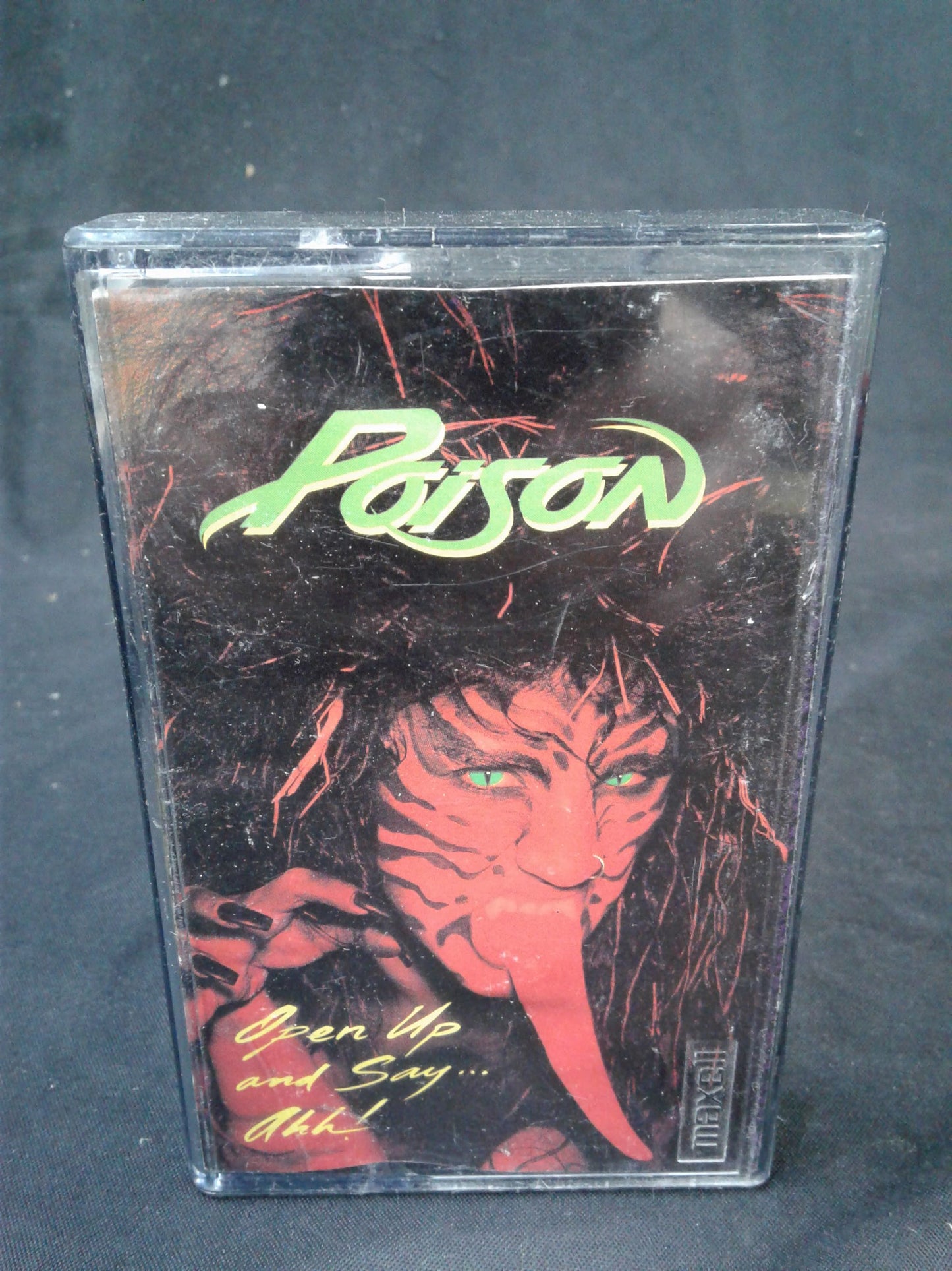 Cassette Poison Open up and say ahh !